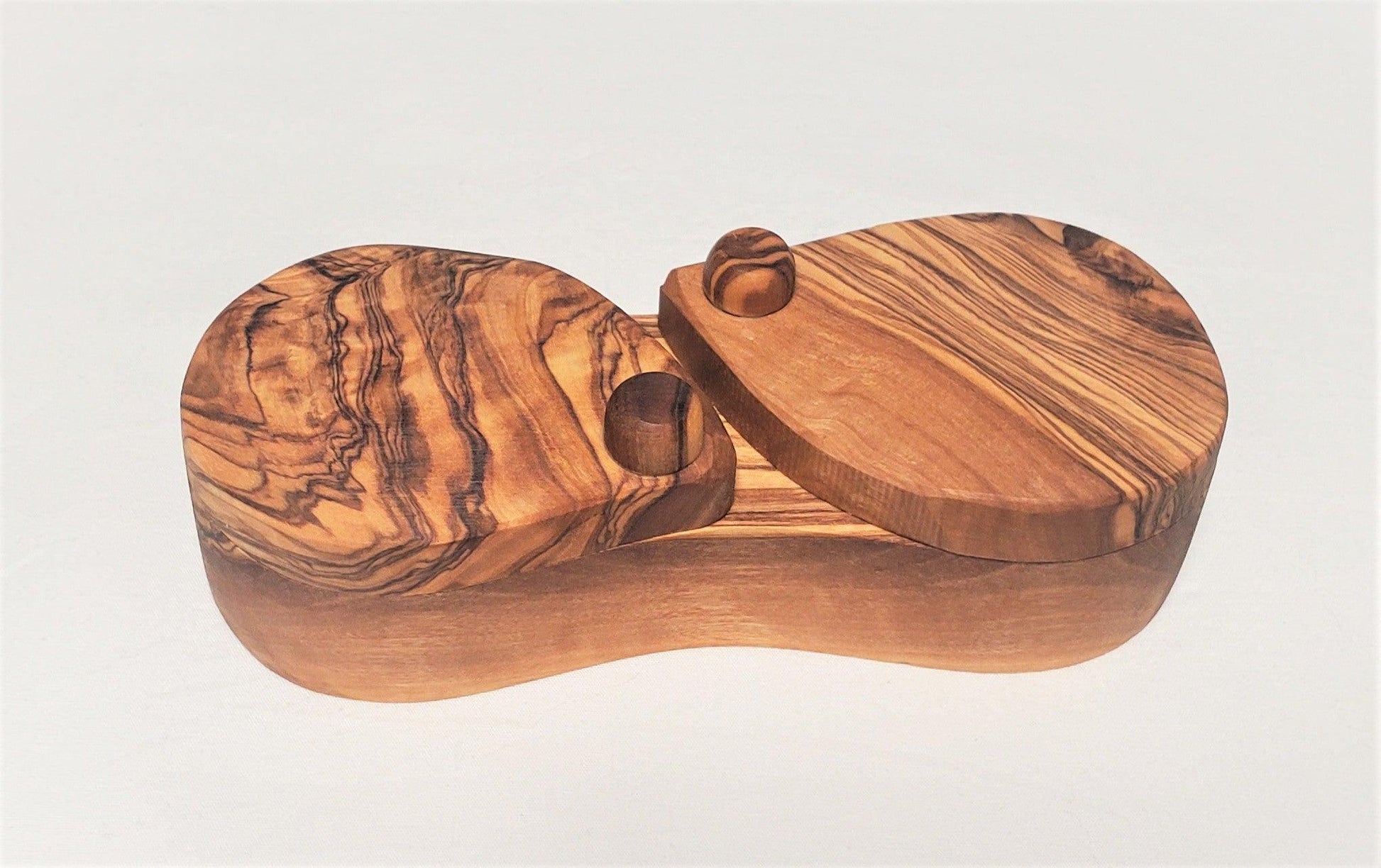 Handmade Olive Wood Salt and Pepper dispencer - oliviko